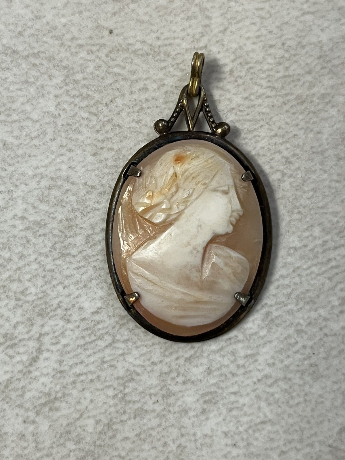2 Antique Shell Cameo Brooches Pins One Is Ornate & Bejeweled