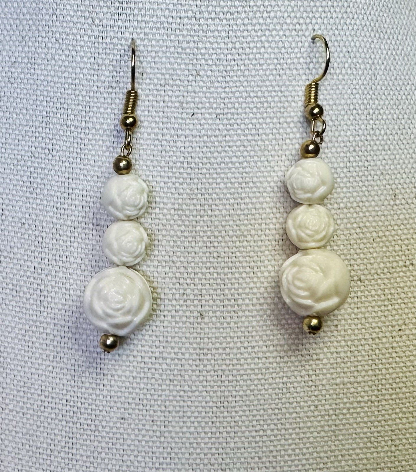 Vintage Celluloid Necklace/Earrings Set, Graduated Size Beads Made In Hong Kong