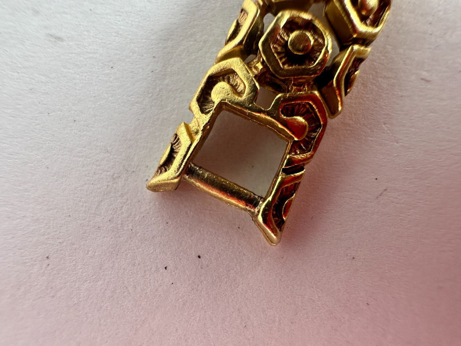 Vintage Necklace Collar Cobblestone Honeycomb Goldtone Shiny 19 inches