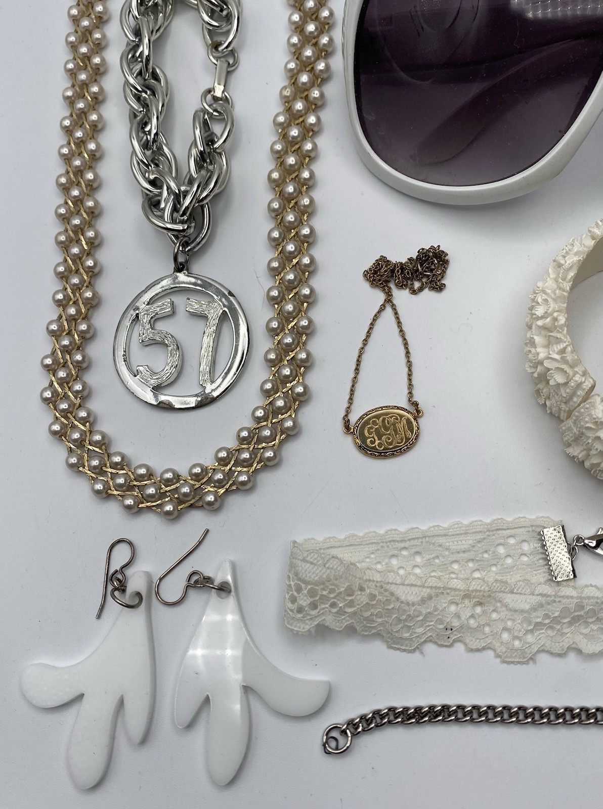 Vintage To Now Curated Costume Jewelry & Accessories Lot: White Party! 15 Pieces