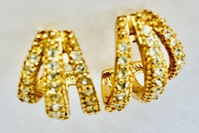 Vintage Pierced Earrings Gold-tone Clear Rhinestone Crystal Earrings