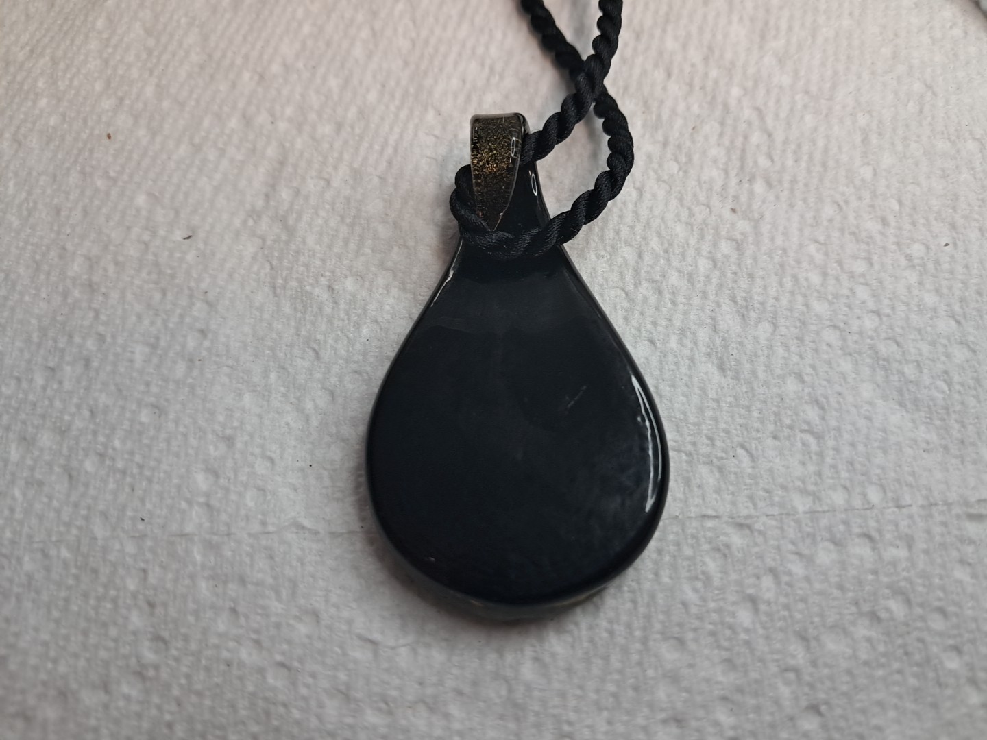 Vtg Glass Tear Drop Pendant Necklace