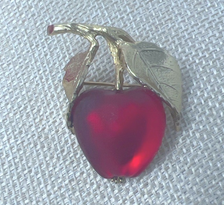 Vintage Napier Gold-Tone Apple Brooch With Red Glass Cabochon Leaf Detail 1.5 In