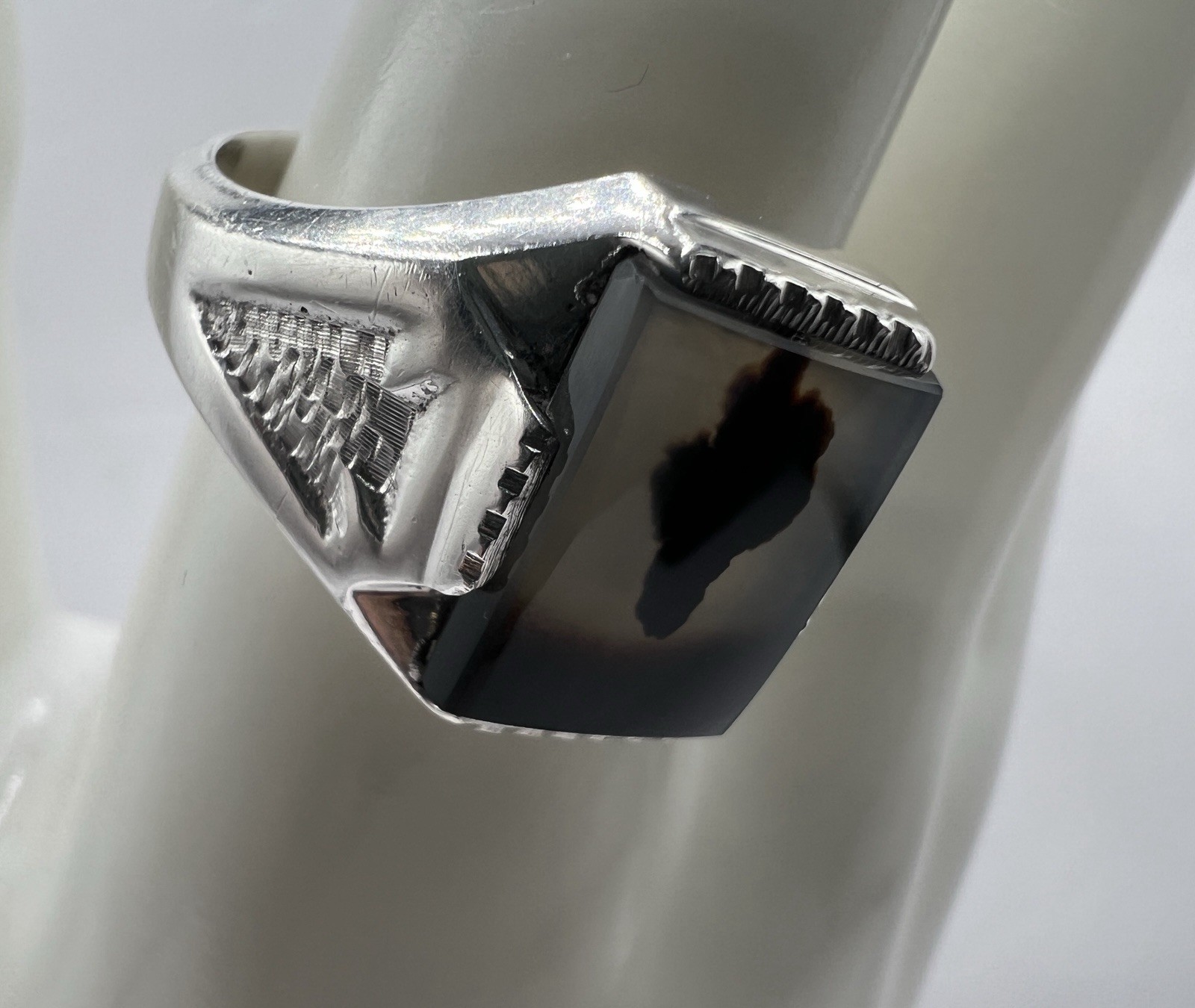 Vintage Men’s Sterling Silver Moss Agate Ring