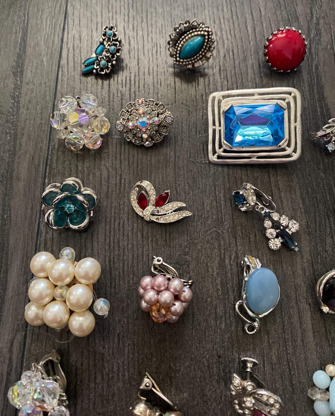 Lot of 39 Vintage Single Earrings Beaded-Rhinestone-Turquoise-Faux Pearl-Etc.