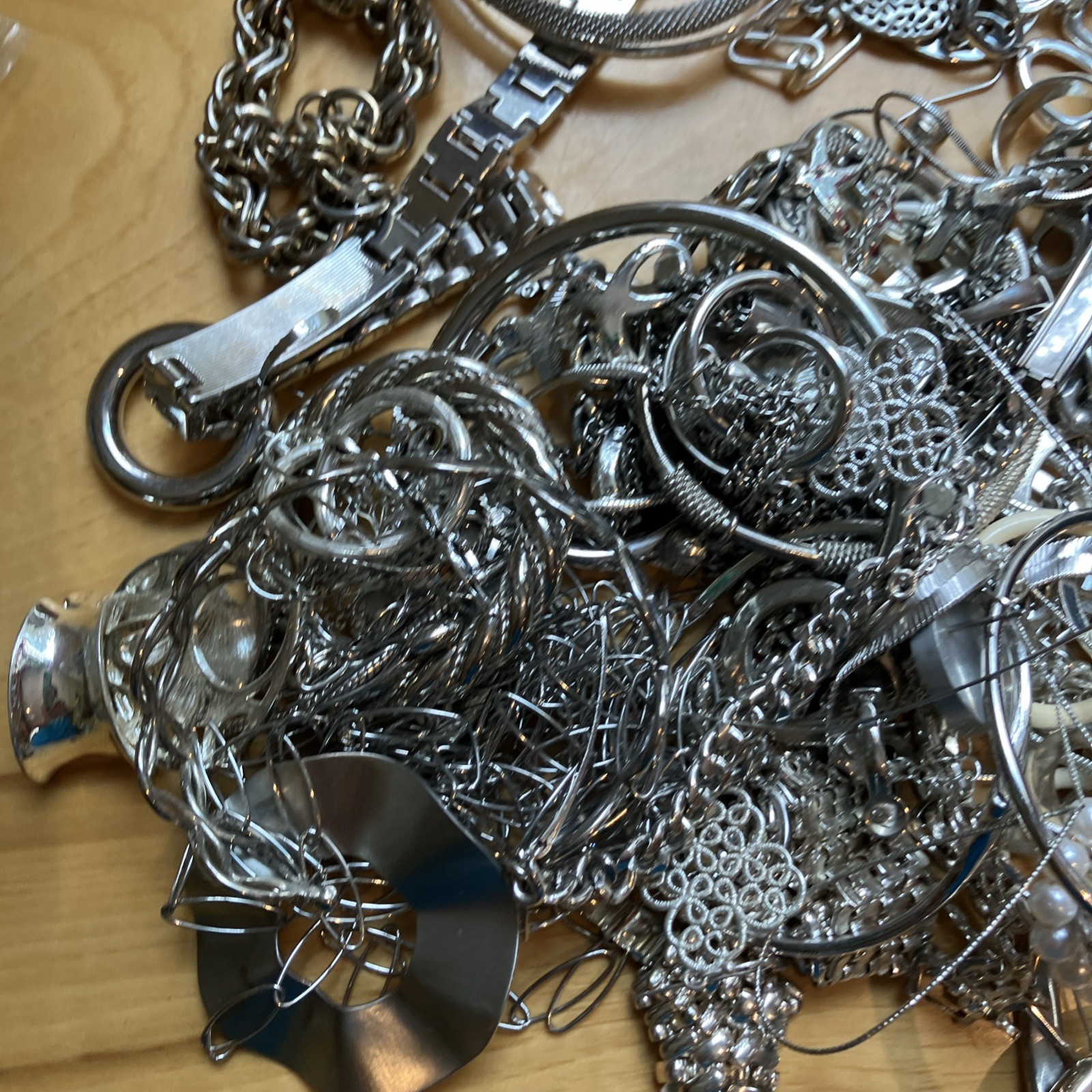 ⚜️ 2 LB Tangled Jewelry Treasure Lot Silver Tone Chains | Unsearched