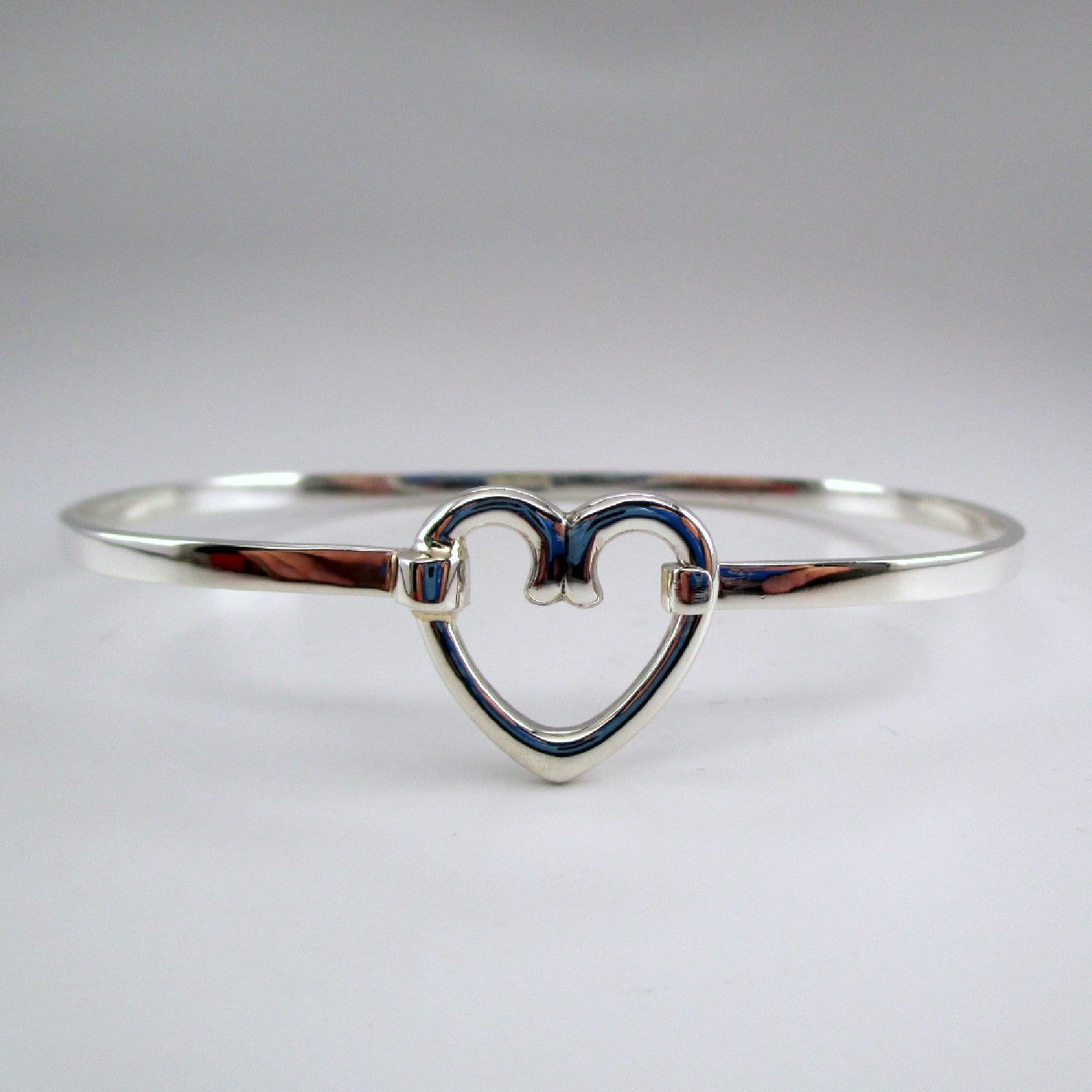 Sterling Silver Outline Heart Bangle Charm Bracelet Gift for Her Vintage New BCS