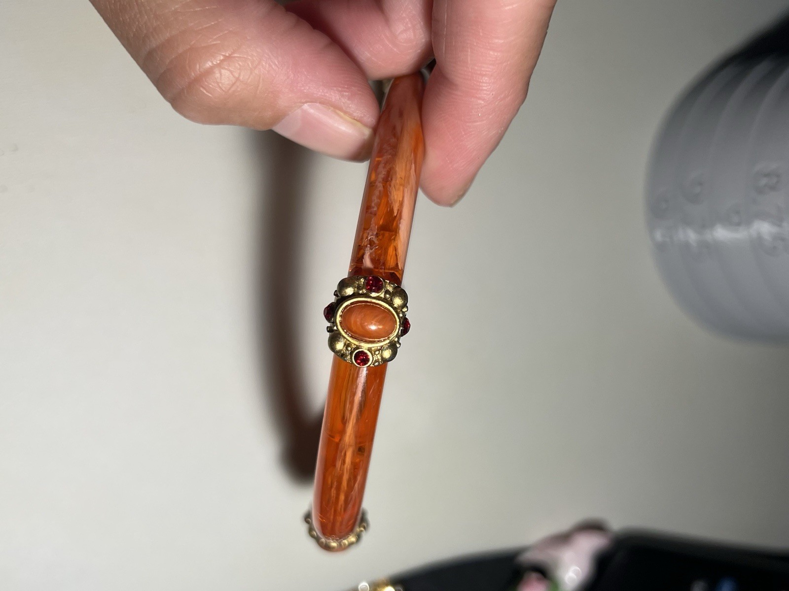 Vintage Lucite Plastic Orange Swirled Jeweled Bangle Bracelet 8.25”