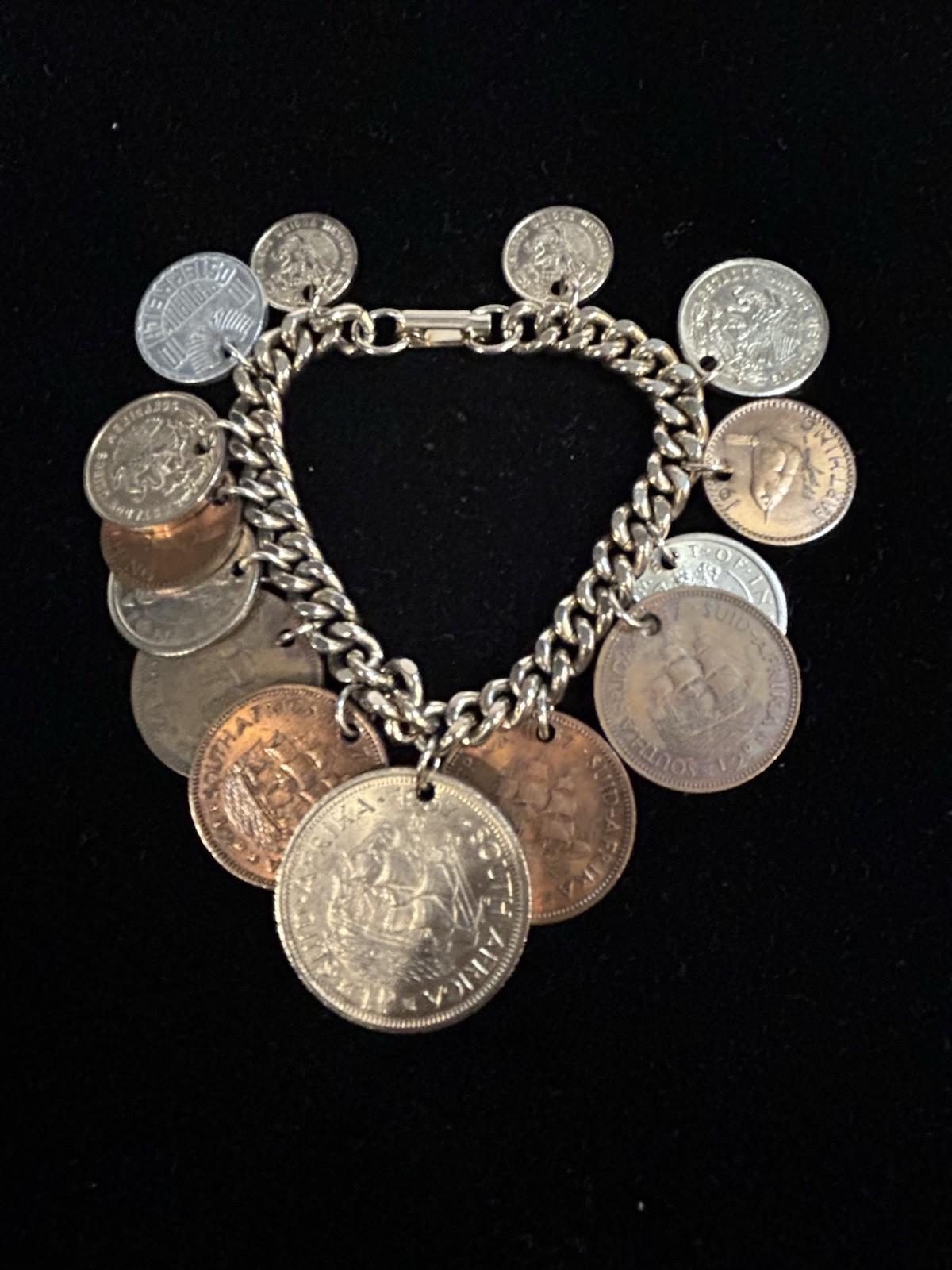SALE 30% OFF. Vintage 1950’s International 14 Coins Charm Chain Link Bracelet 7″