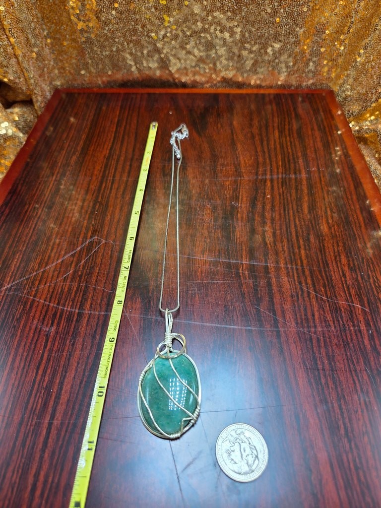 Vintage Wire-Wrapped Green Stone Pendant Necklace