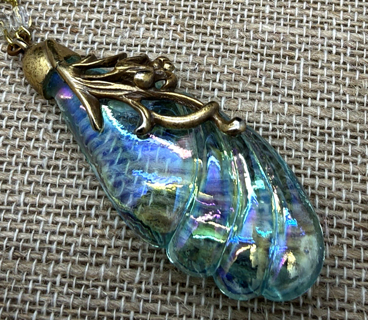 KIRKS FOLLY IRIDESCENT ELONGATED CRYSTAL PENDANT NECKLACE GORGEOUS