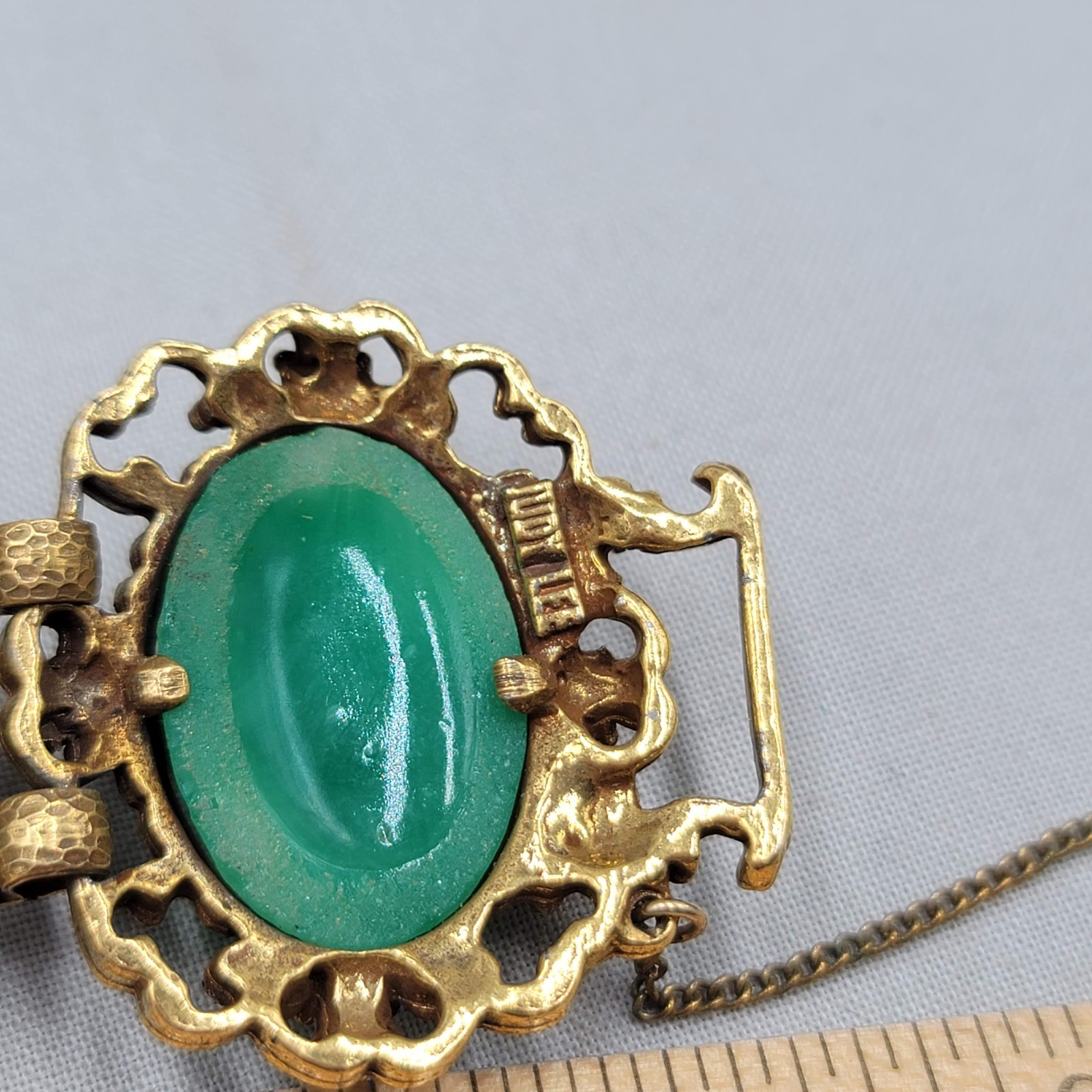 Judy Lee 1968 Spanish Moss Molded Jade Glass Cabochon Bracelet Earrings Set