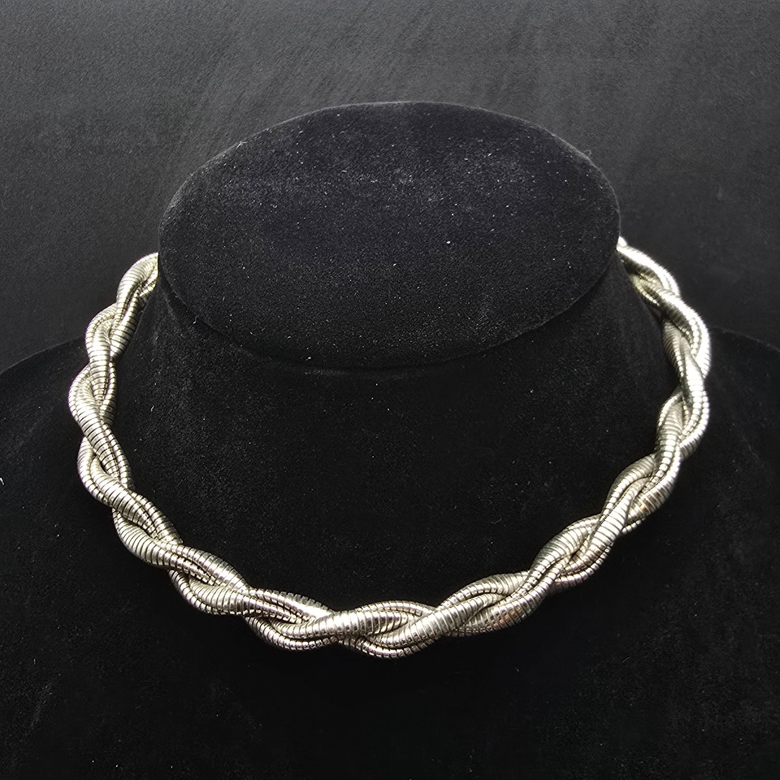 Silver Tone Twisted Chain Collar Necklace Vintage Costume Jewelry