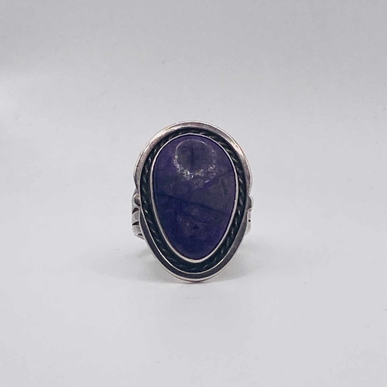 Vintage Navajo Sterling Silver Purple Sugilite Oval Ring Size 9.75