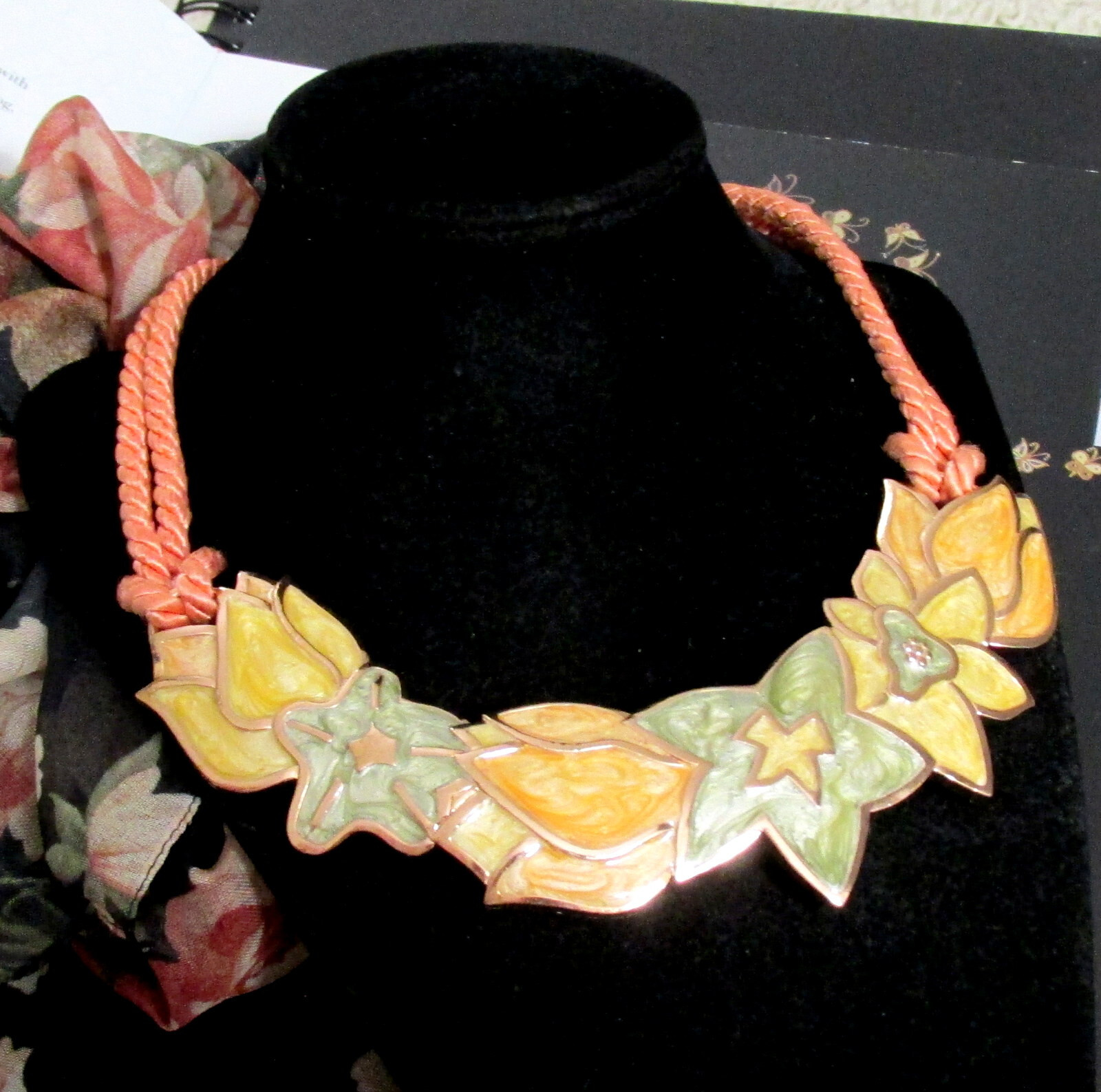 VTG Runway MONET 17″ Book Pc ENAMEL Pearlescent Pastel FLORAL NECKLACE Garland