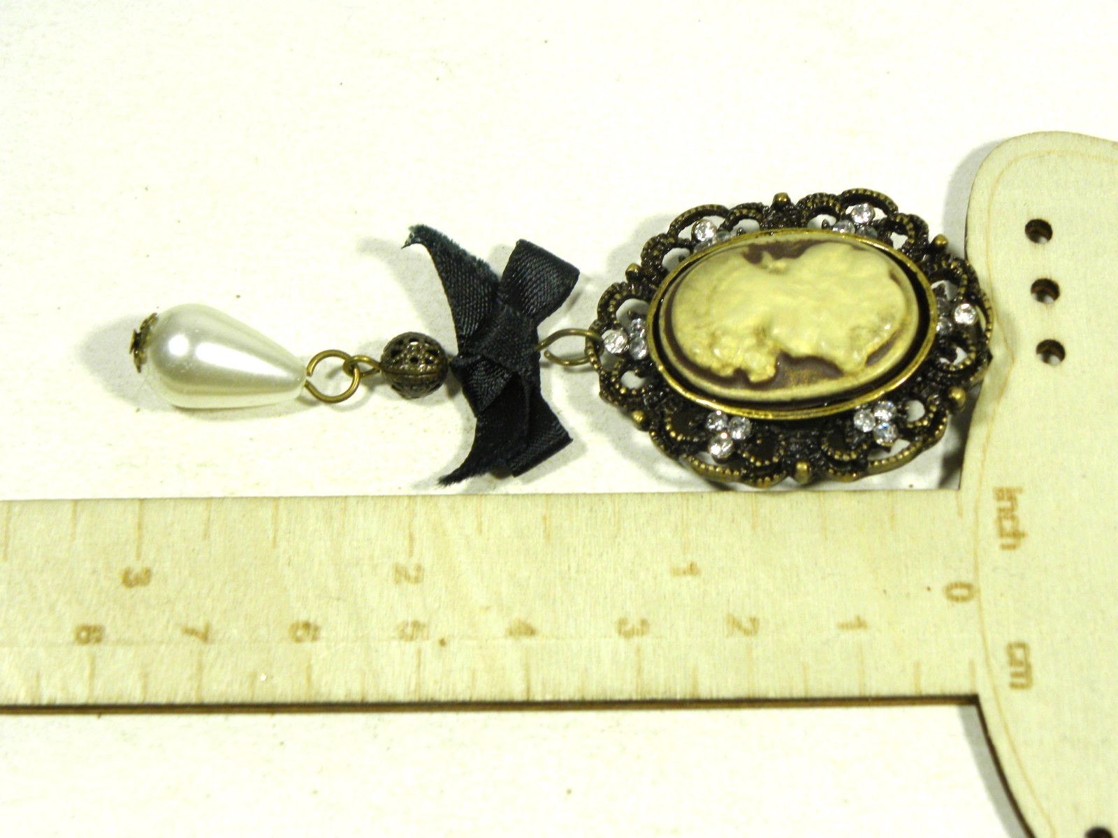 Vintage Rhinestone Cameo Brooch Victorian Pin Filigree Faux Pearl Oval Bronze