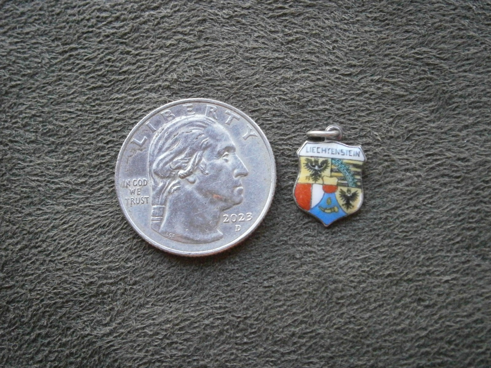 Liechtenstein Vintage B&B 800 Silver Enamel Travel Shield Bracelet Charm 1.3g c