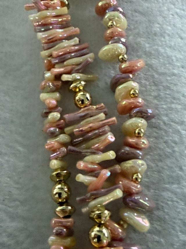 Vintage 27″ Pink AB Shell Chip 3 Strand Statement Necklace Gold Tone Boho