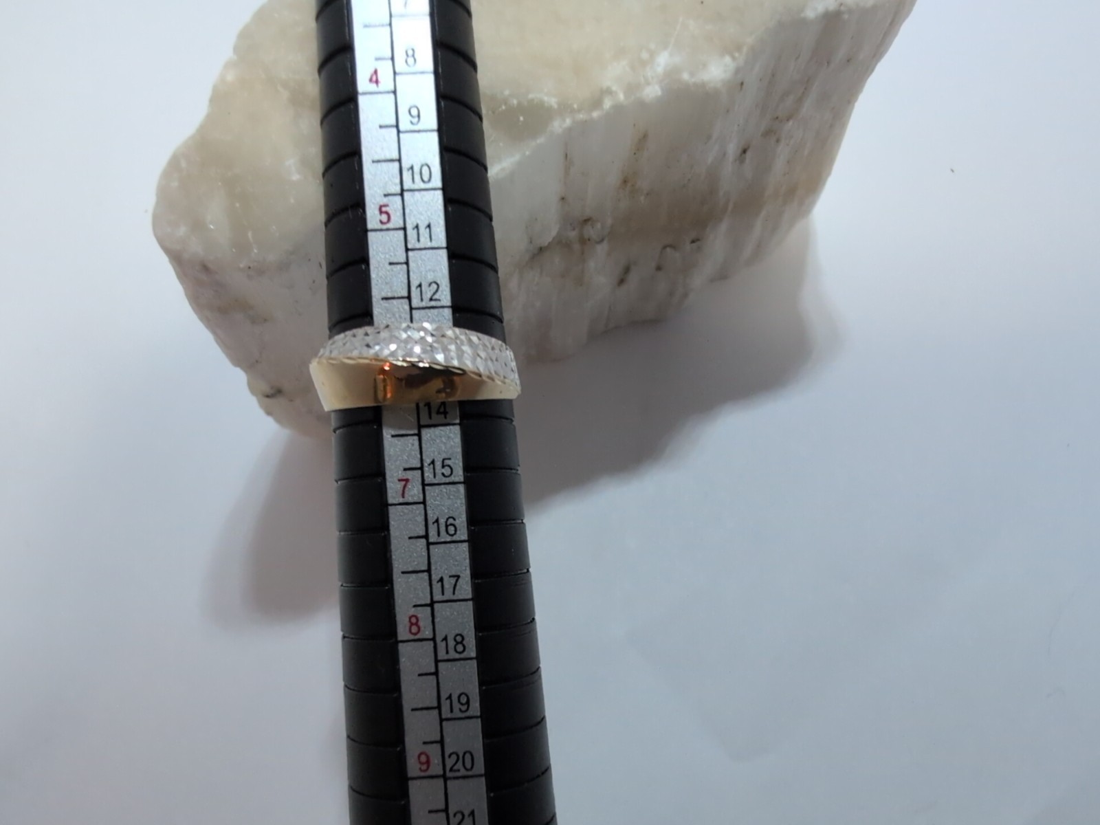 14k VTG 6-see pics Textured Yellow White Gold Ring Vtg 1.88 Grams