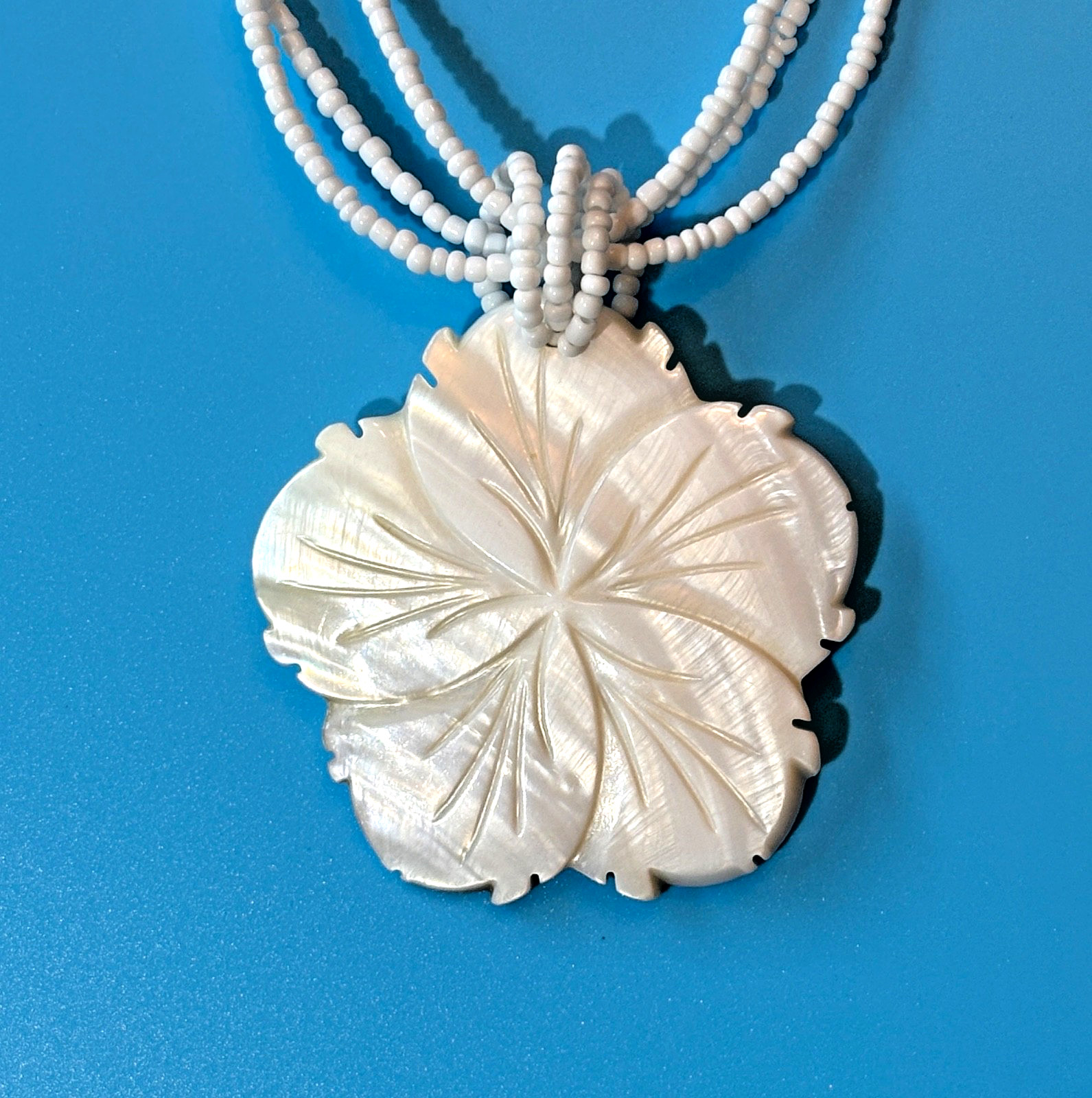 Vtg Mother of Pearl Necklace & Pierced Earrings Set Flower 1980s Island Wedding