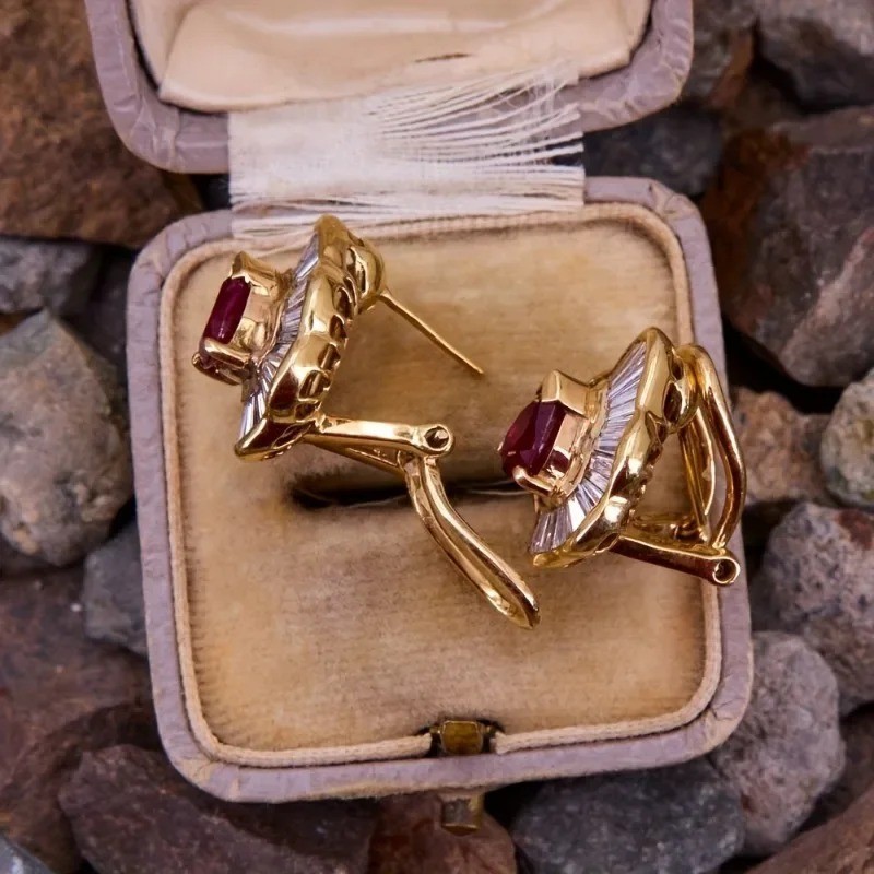 Elegant White Zircon Vintage Gemstone Earrings for Women – Gorgeous & Shiny