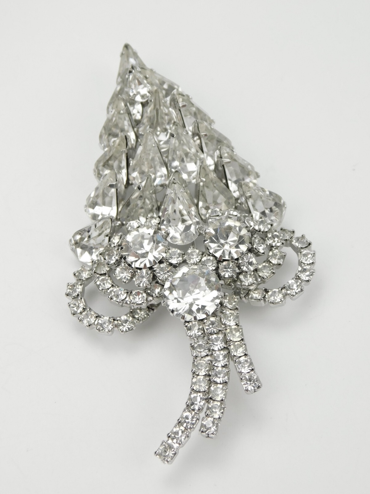 HIGH END Clear Glass Rhinestone 3D Effect Statement Brooch 4″ Unsigned Designer
