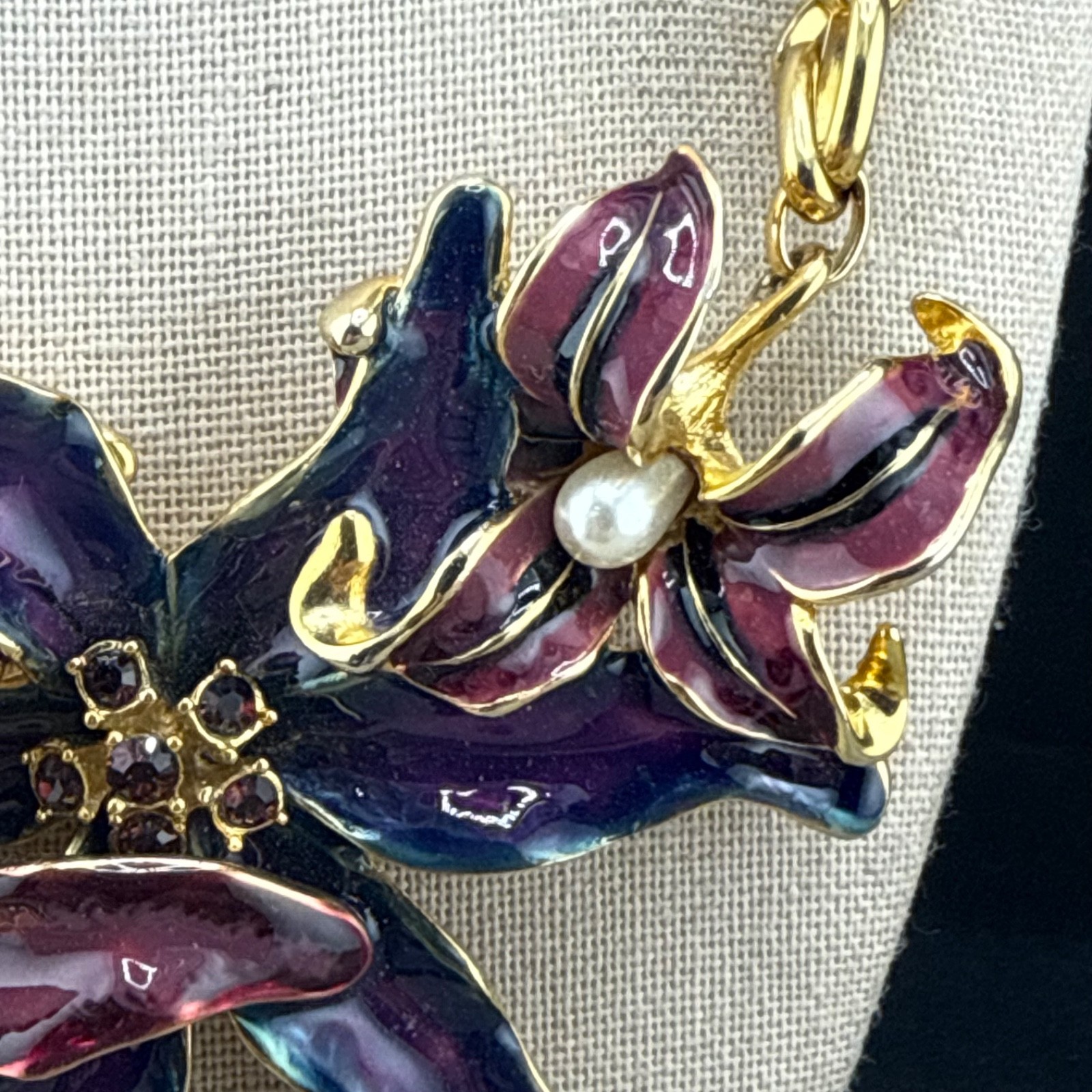 Vintage Kenneth Lane Statement Necklace Gold Tone Purple Lily Flower KJL 16”