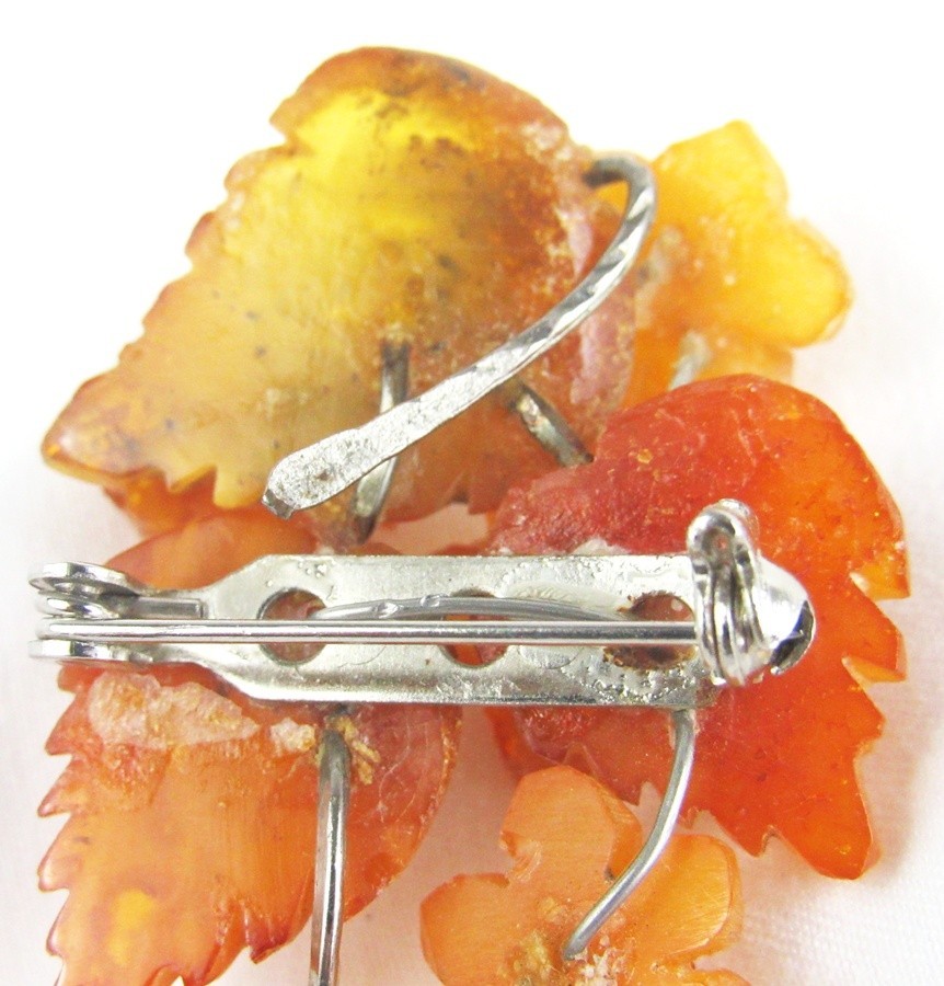 Vintage Honey Butterscotch Carved Flowers & Leaves Amber with Inclusions Brooch