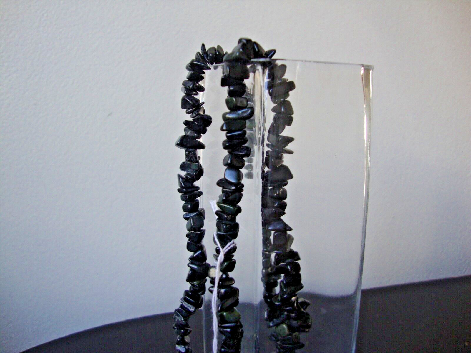 VINTAGE HONG KONG HANDMADE DARK GREEN NEPHRITE JADE CHIPS 35″ ENDLESS NECKLACE