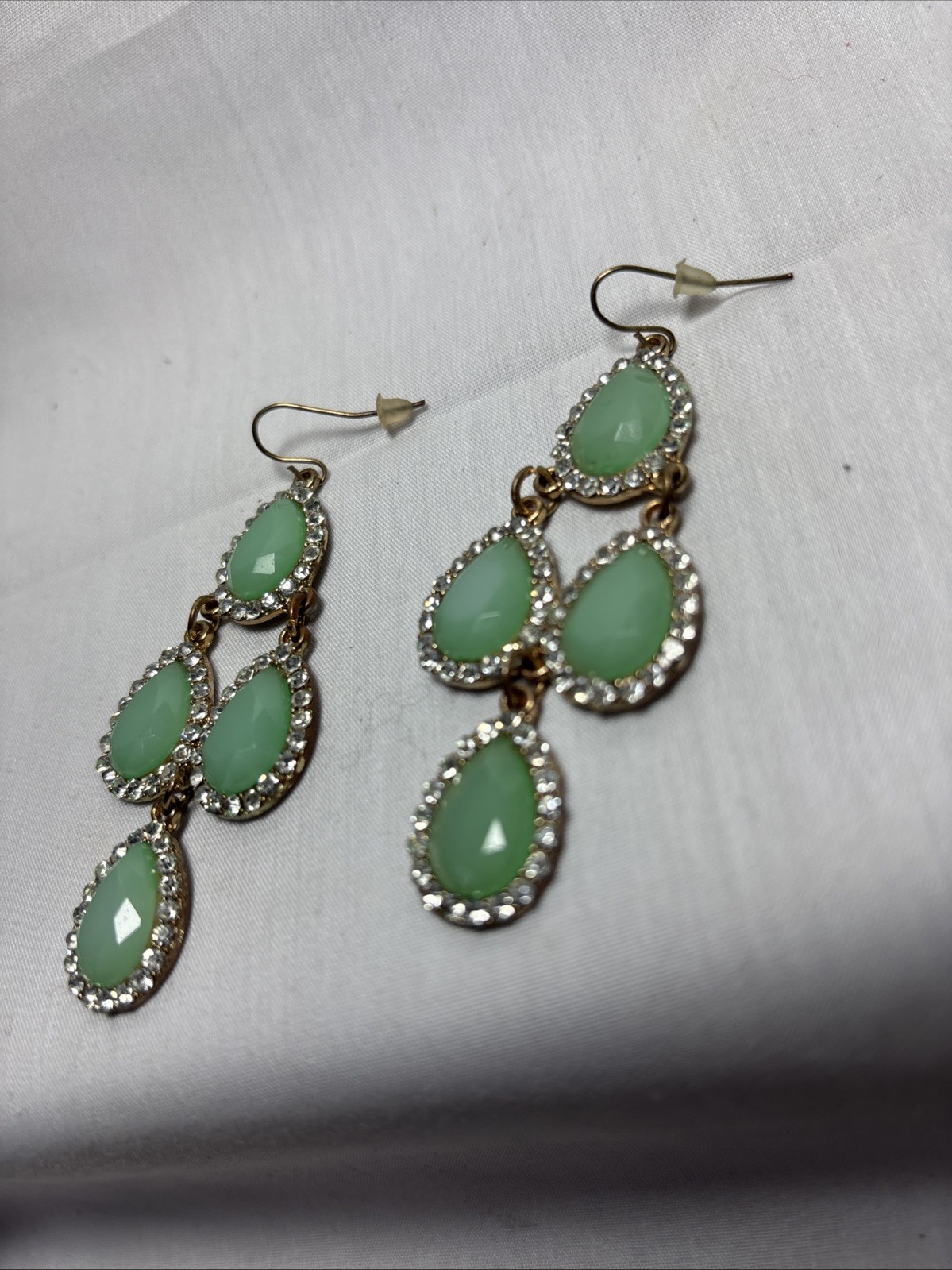 Sea Green Aqua Lucite Dangle Drop Pierced Earrings Waterfall Gold Tone E177
