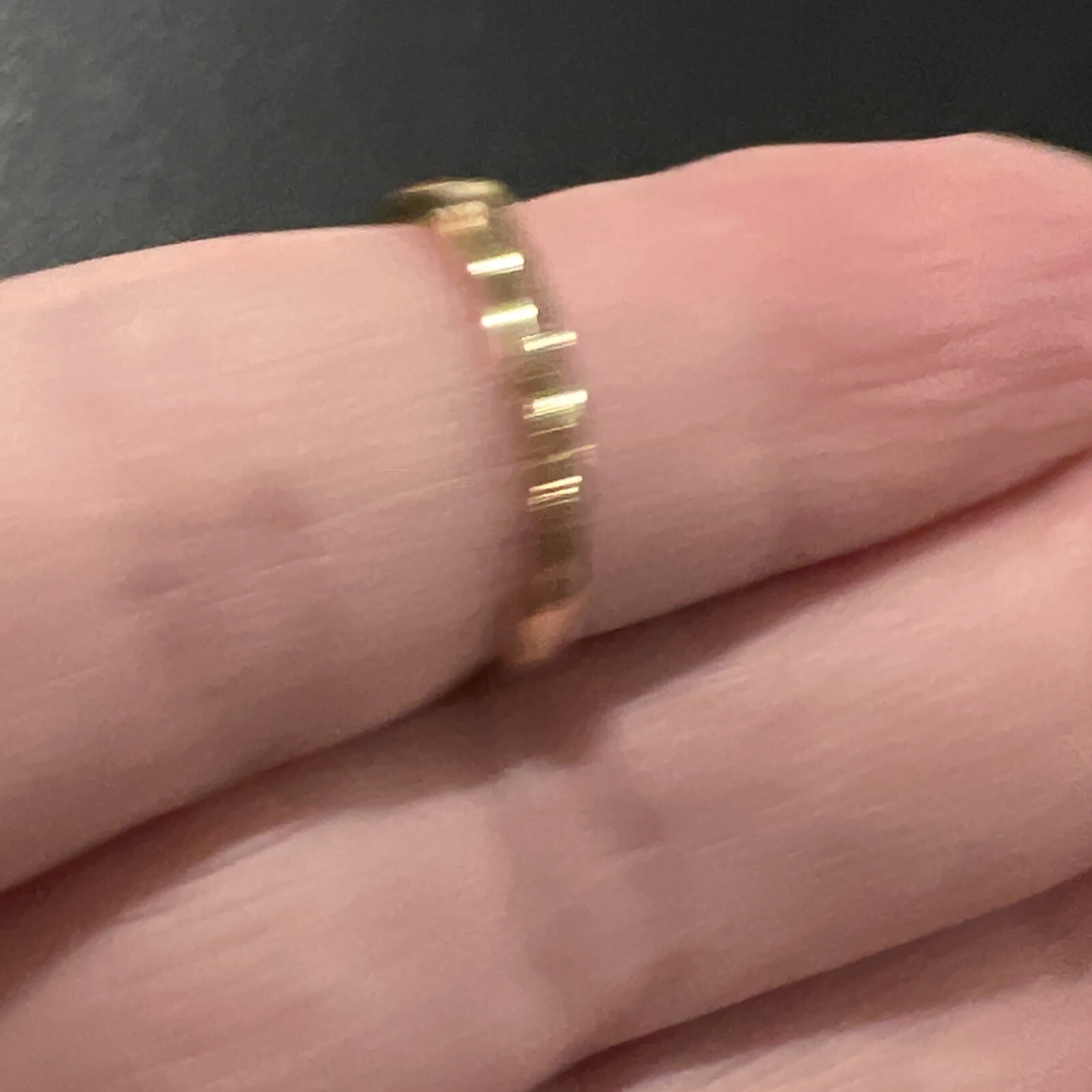 Modern ring size 6.5 red stone unbranded estate jewelry