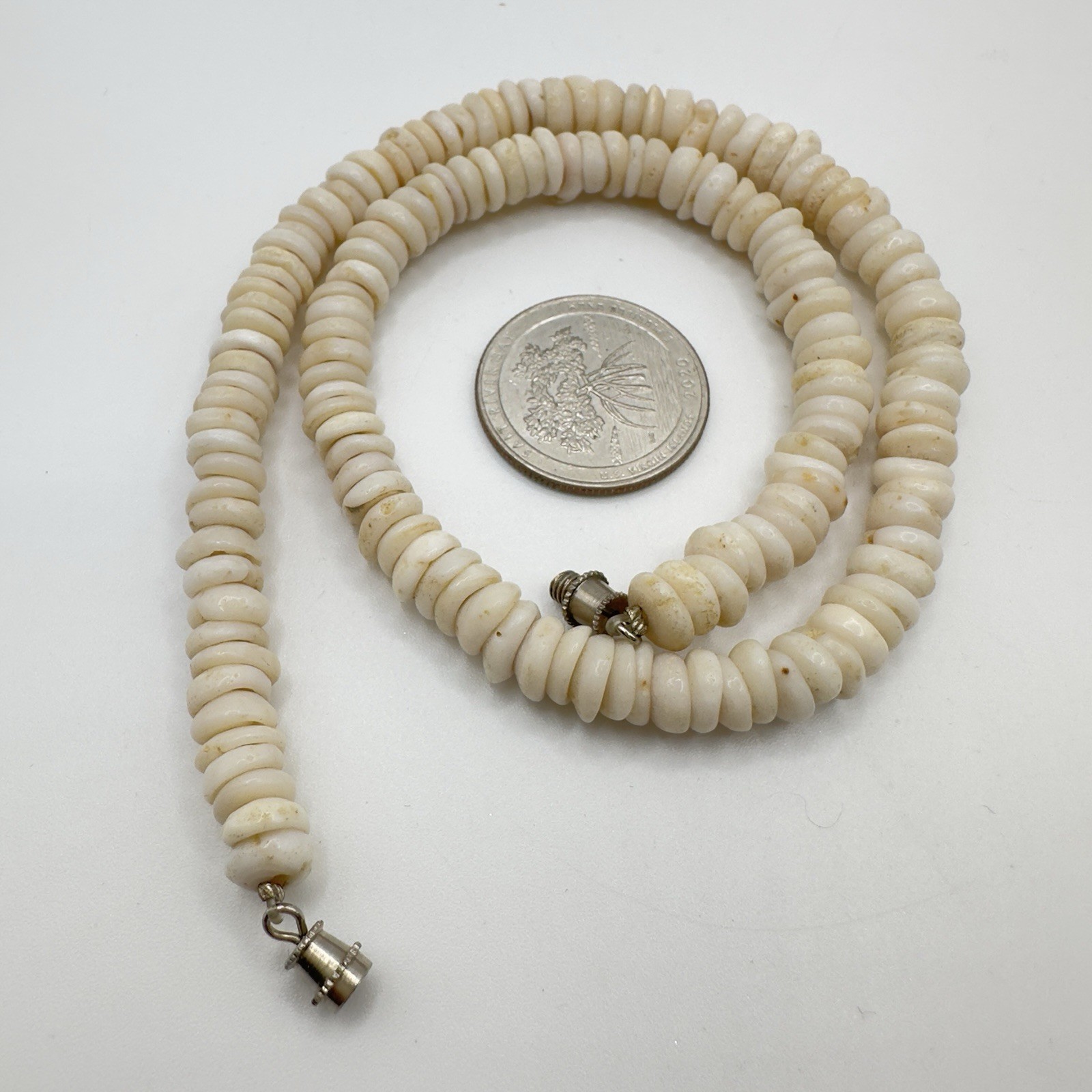 Vintage Puka Shell 16″ Choker Necklace Hawaiian Style 7mm Shells Beach Surf