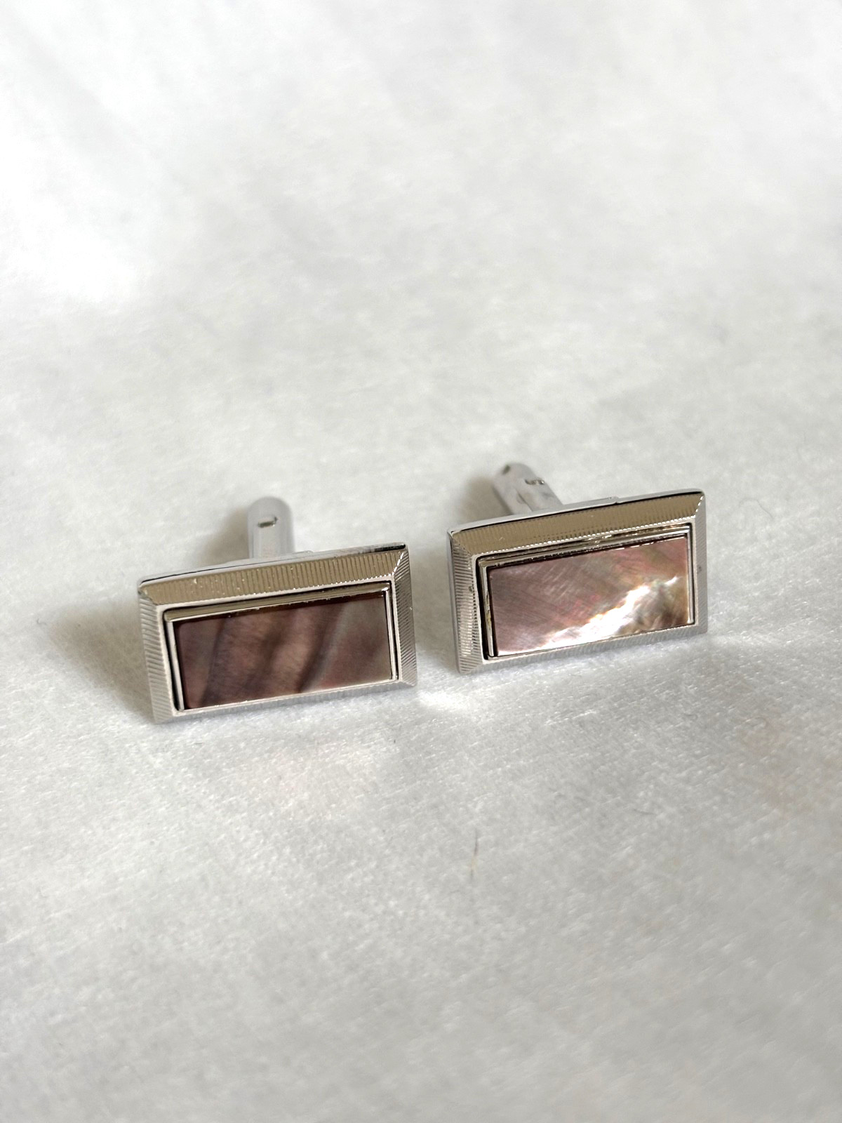Vintage Japan Mid-Century Men’s Cufflinks Faux Shell Acrylic Silver Tone Retro