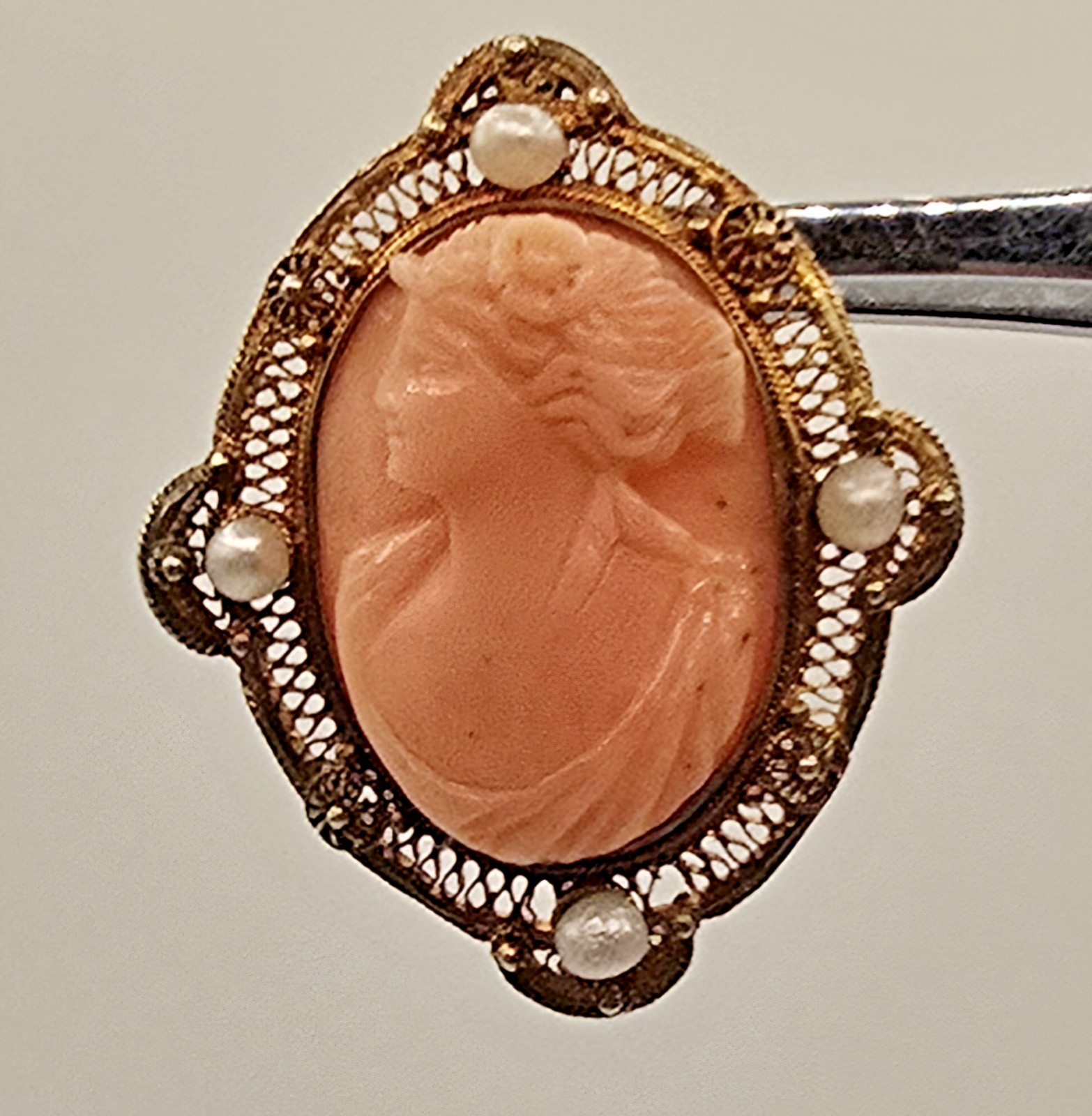 18K Gold Granulated Filigree Frame With High Relief Etruscan Revival Cameo