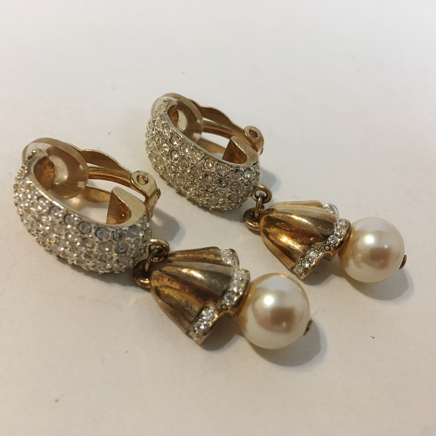 Drop Clip-on Earrings White Faux Pearl Crystal Rhinestones Gold Tone Metal