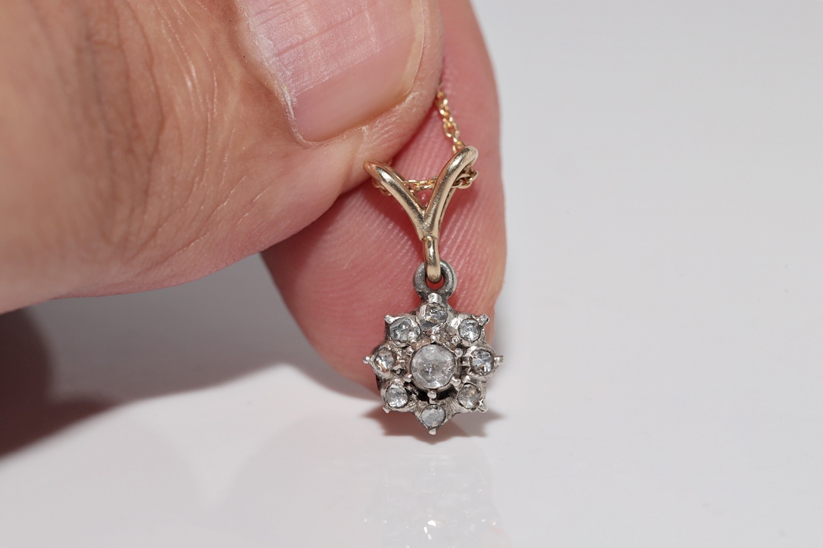 Antique Circa 1900s 18k Gold Top Silver Natural Rose Cut Diamond Necklace