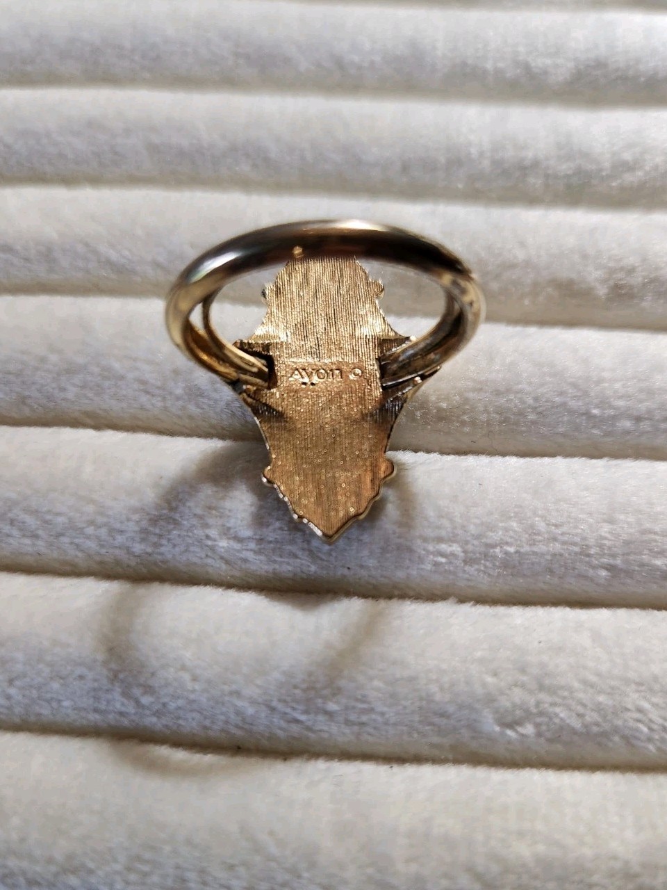 Vintage Avon Kensington Ring Gold Tone Victorian Style Size 7