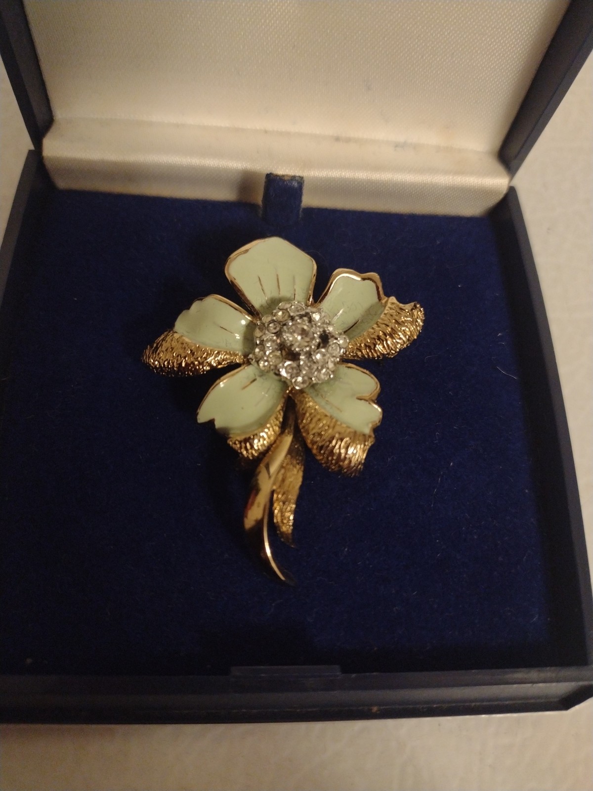 A&S Atwood Sawyer Great Britain Flower Brooch Jewelry Rare Vtg 1940s Gold Plated