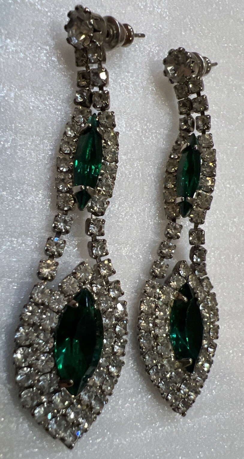 Vintage Rhinestone Green Dangle Earrings Silver 2.5” Long Marquise Holiday