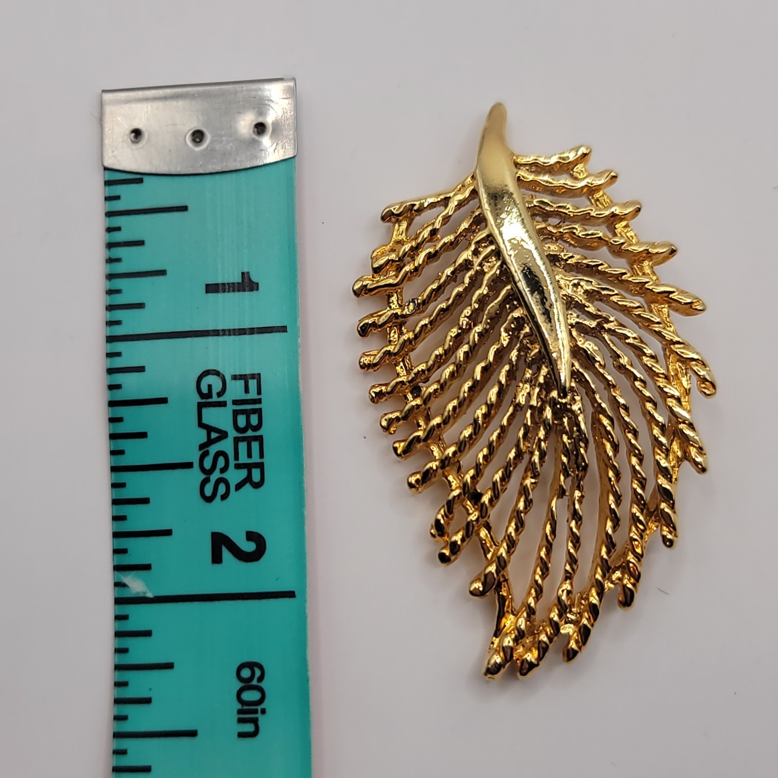 Vintage Gold-Tone Leaf Brooch Signed by Unknown Maker – Mid-Century Style Pin