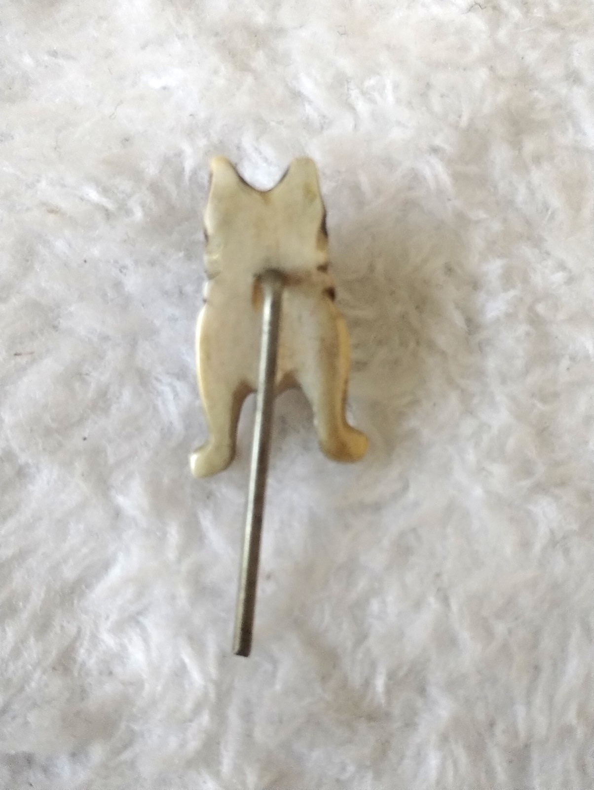 Vintage Bulldog Dog Figural Stick Pin Hat Pin Lapel Pin Carved Ivory Look