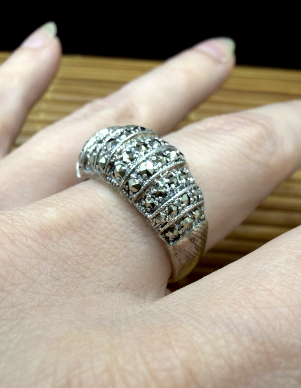 Vintage Sterling Silver Sparkly Marcasite 925 Ring