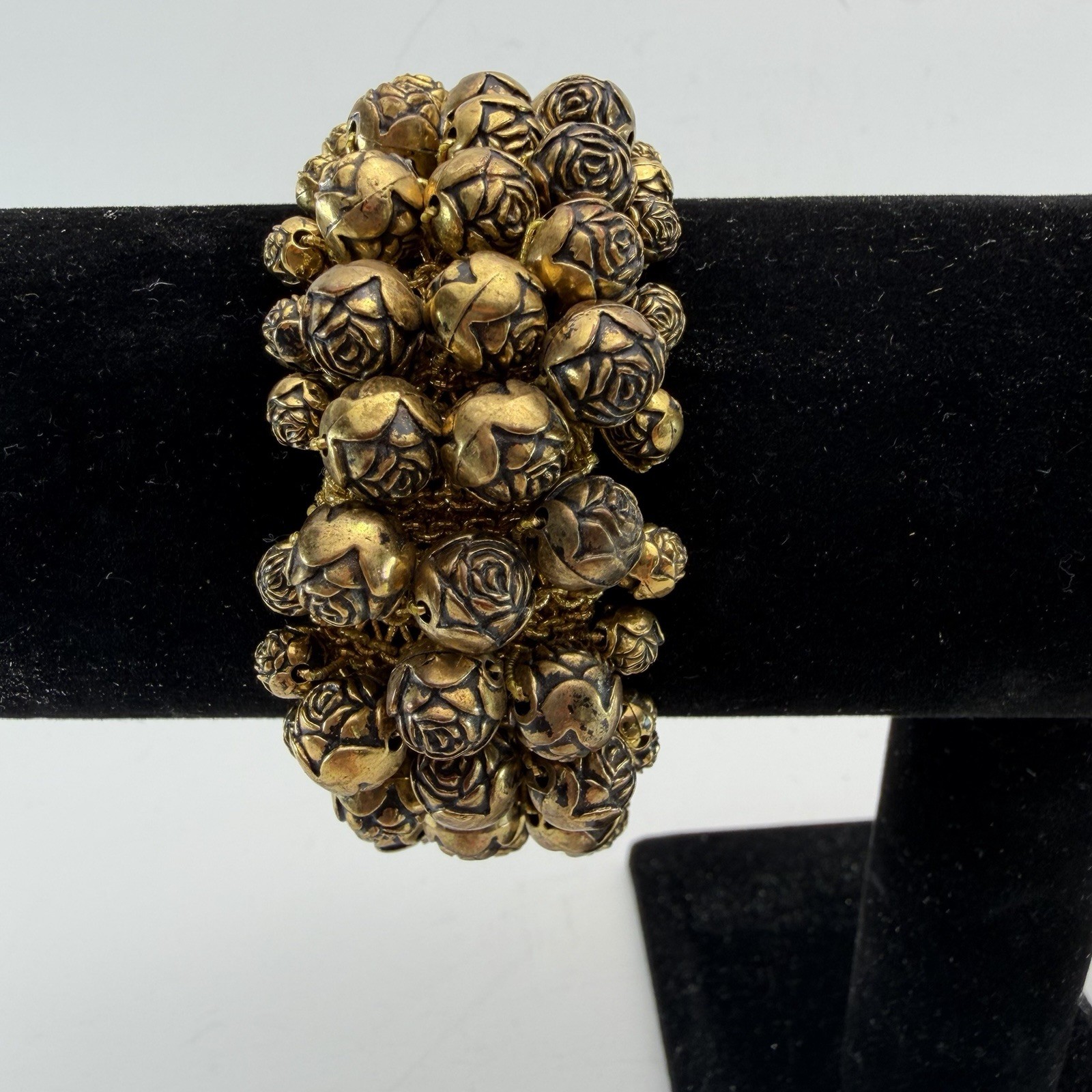VTG Gold Tone Metal Rosebud Bracelet Stretch Individual 100+ Rosebuds Textured