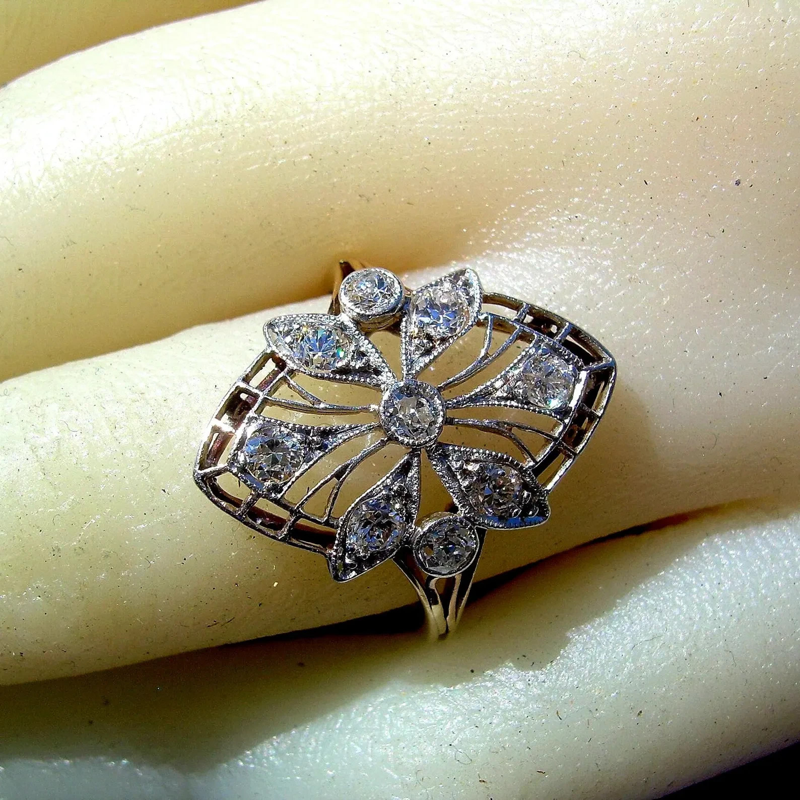 Original EARTH MINED DIAMOND Deco Engagement Ring 1 carat Antique PLATINUM 14K