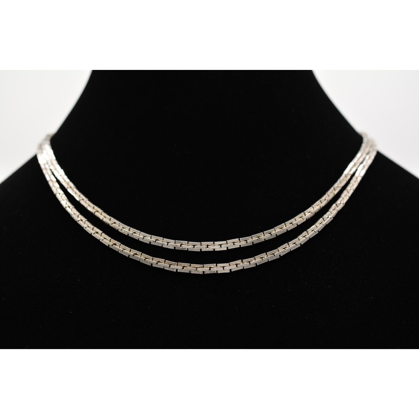 Vintage Chain Necklace Collar Boxed Double Layered Silver Tone Shiny 1980s 9J