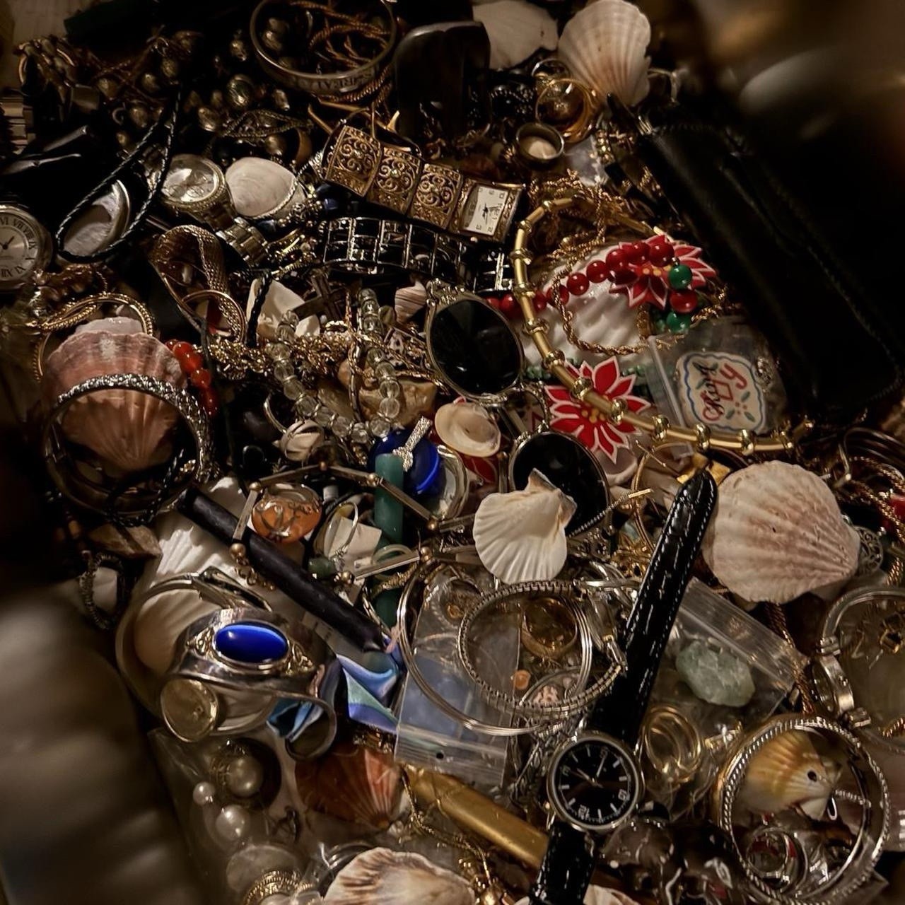 Vintage Jewelry Lot 1lb Mixed Watches Charms Necklaces Craft Resell Mystery Mix