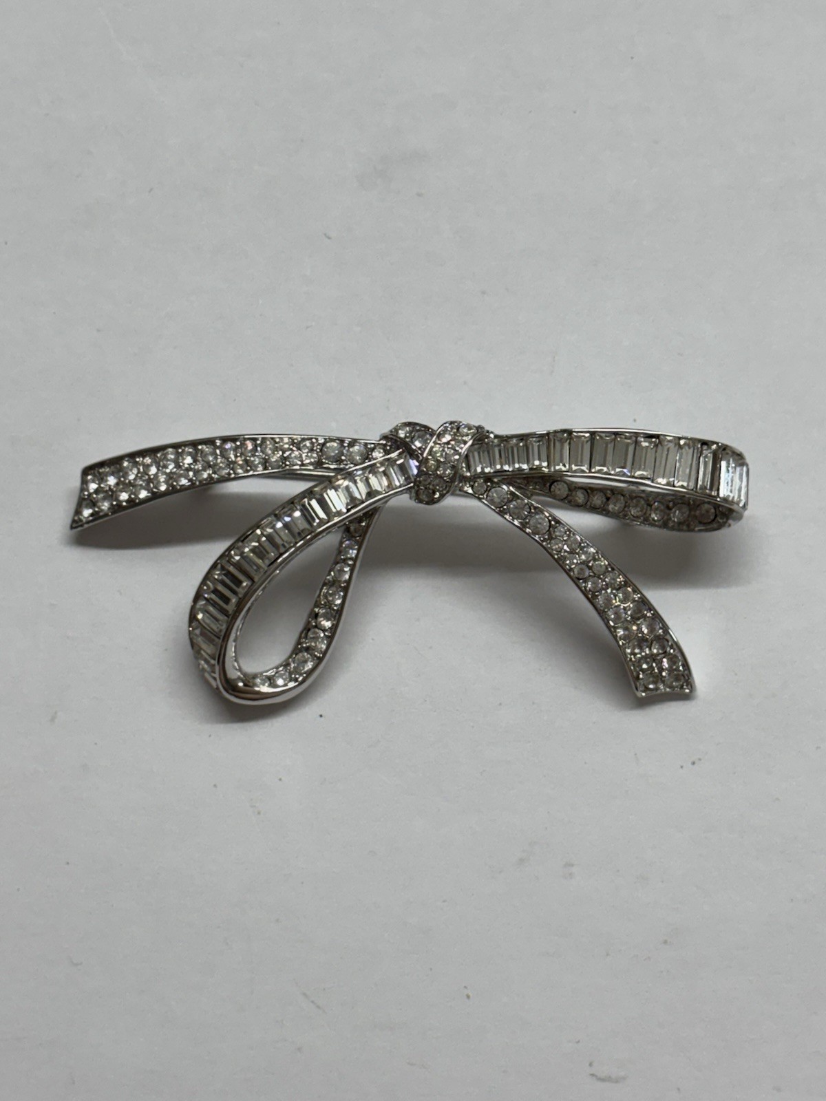 NIB Vtg Nolan Miller Glamour Collection Forget Me Not Baguette Bow Pin Brooch