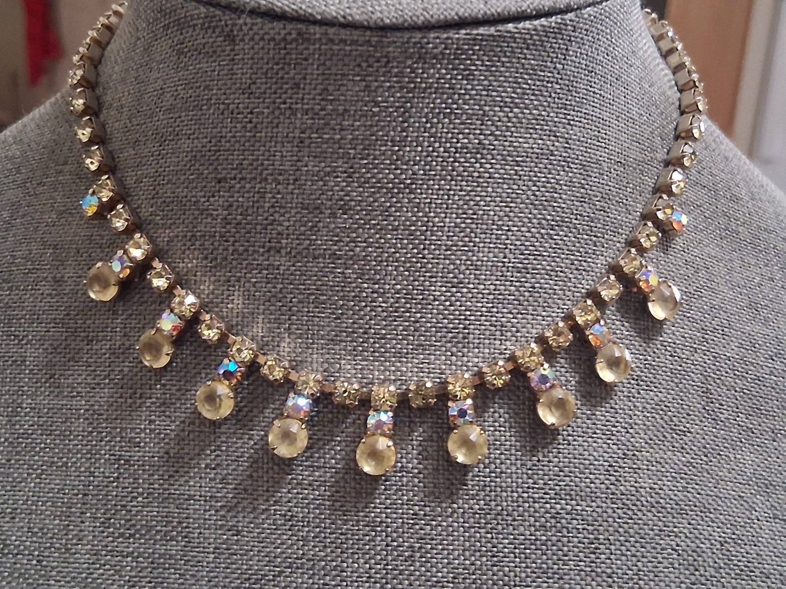 Frosted yellow jonquil crystal, faceted yellow rhinestone necklace w/aurora AB