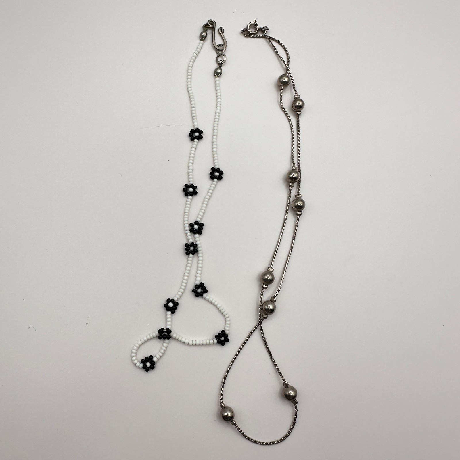 Vintage 90s Silver-Tone Beaded Floral Choker Necklace Set Women’s Jewelry