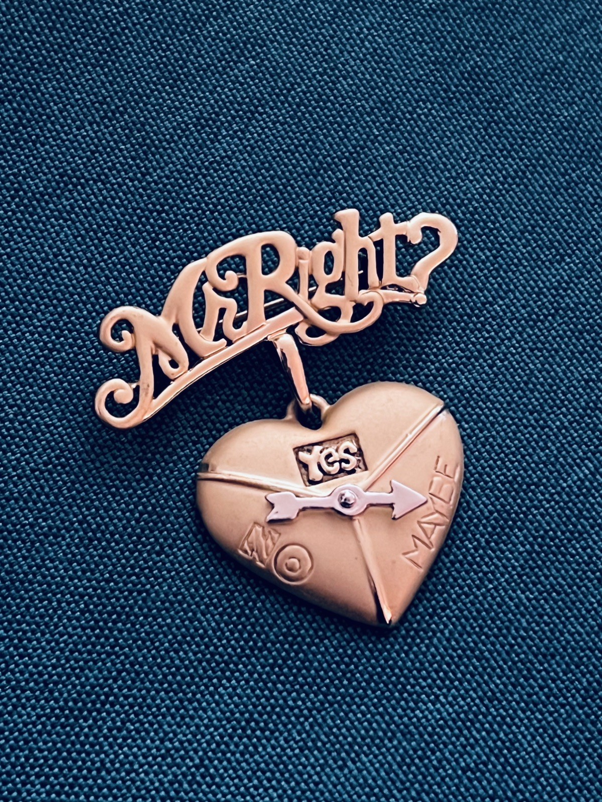 Mr Right Spinner Heart Brooch Gold Tone Yes No Maybe 1960s Novelty Pin Vintage